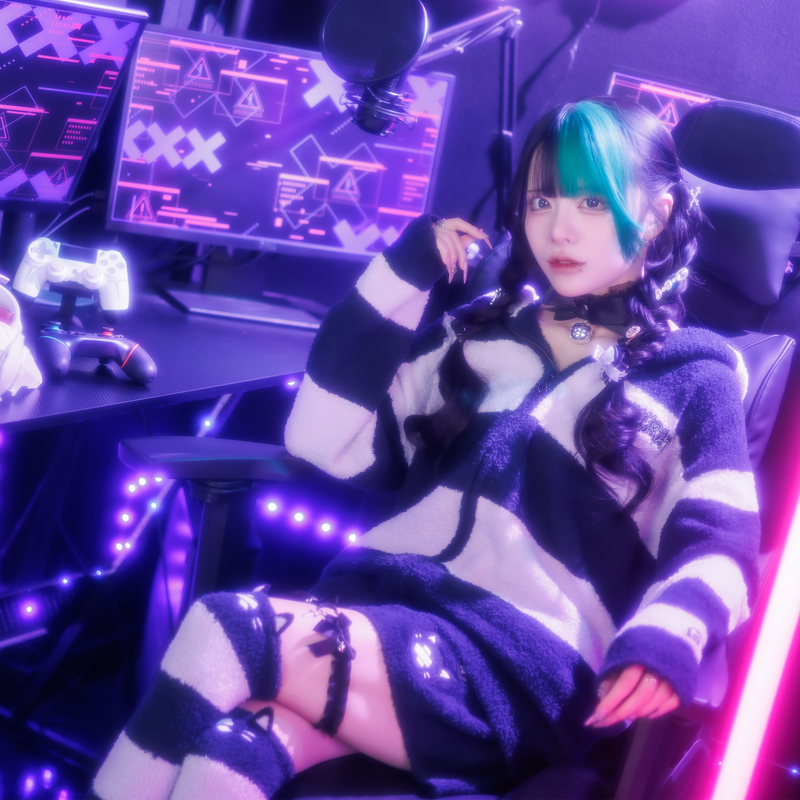 Striped Zip Hoodie GEAR-01T