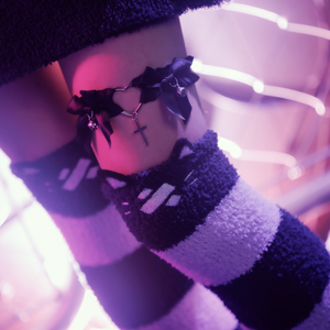 Striped Knee-High Socks GEAR-01A