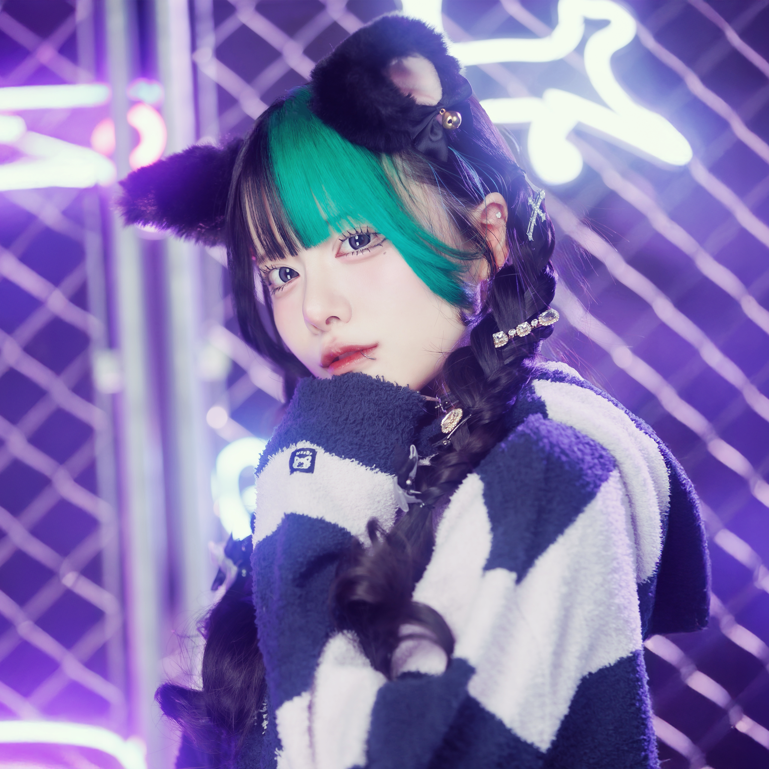 Striped Pullover Hoodie GEAR-01T